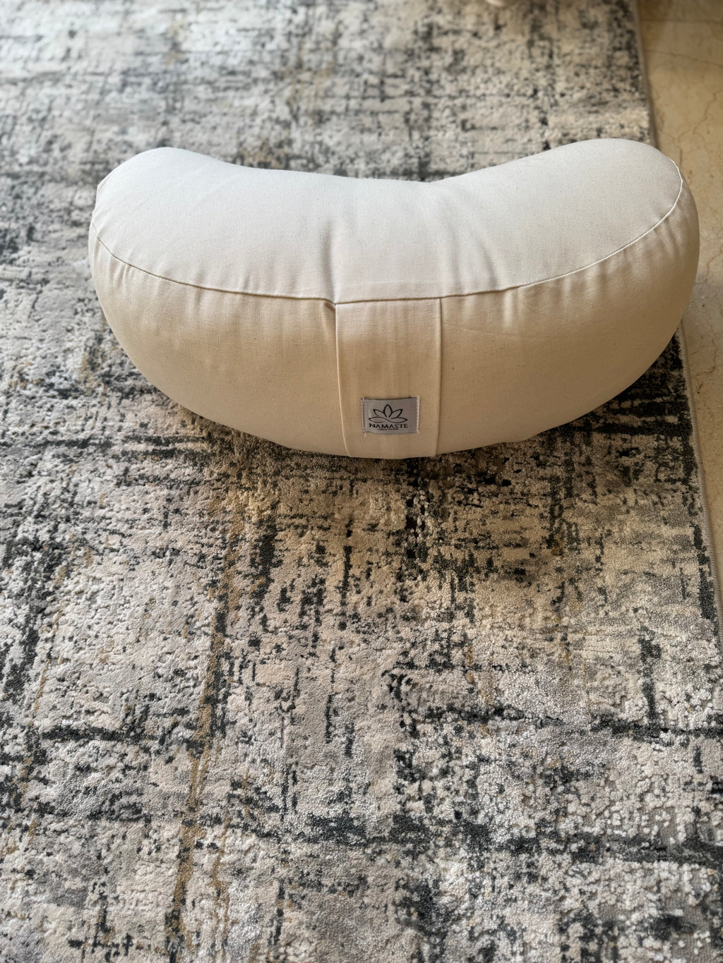 FUZEN - Coussin de méditation en demi lune  IVOIRE