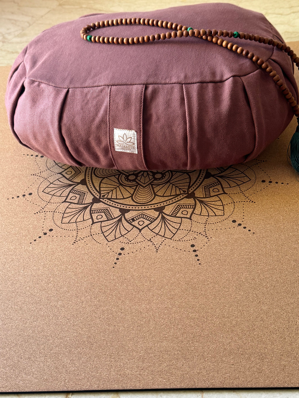 Zafu_Coussin de méditation demi-lune _ Prune