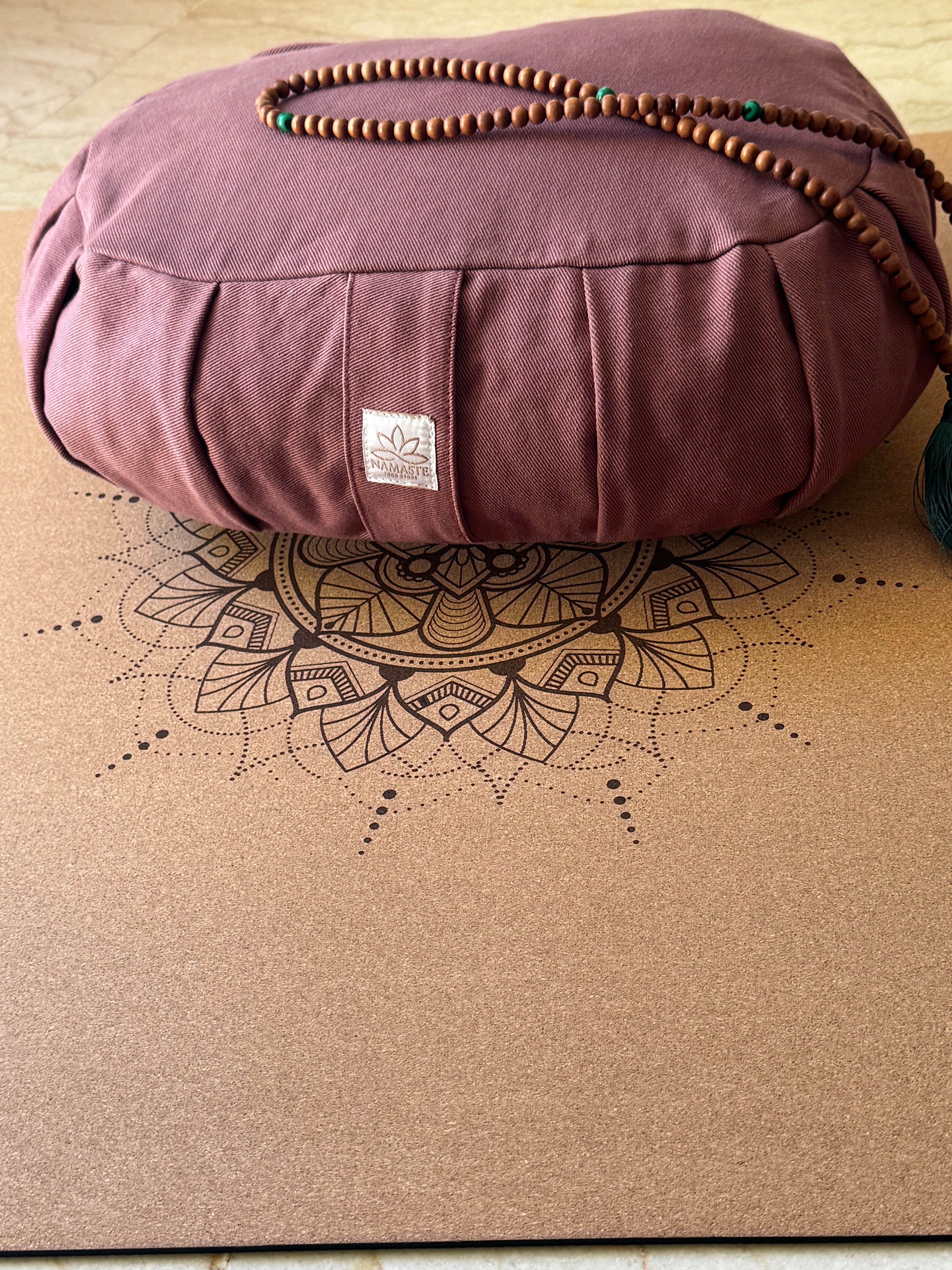 Zafu_Coussin de méditation demi-lune _ Prune