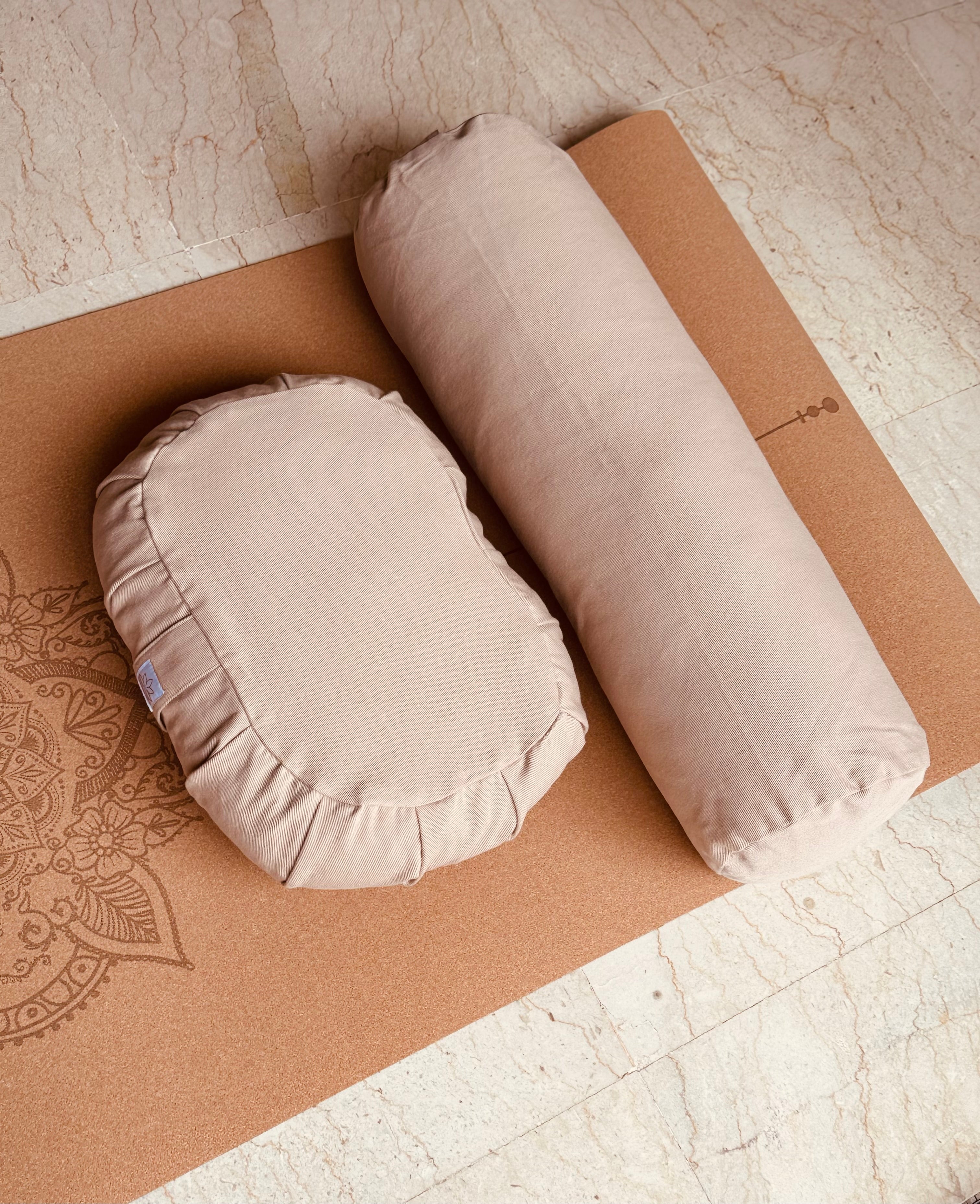 Bolster_Coussin de Yoga cylindre – LATTE