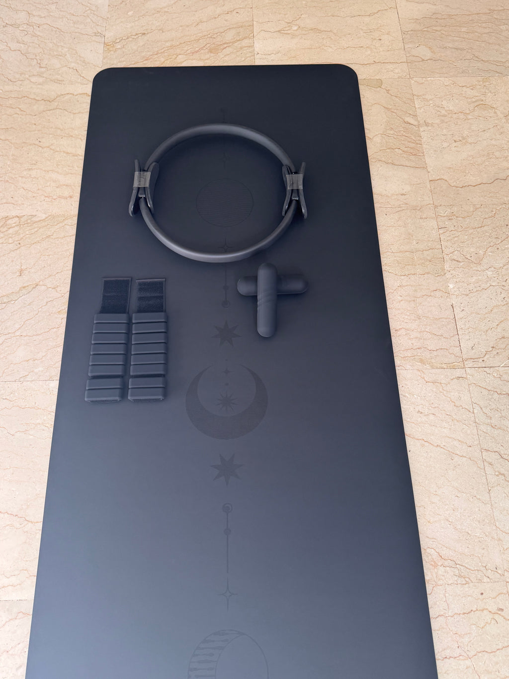 PILATES ESSENTIAL KIT - BLACK
