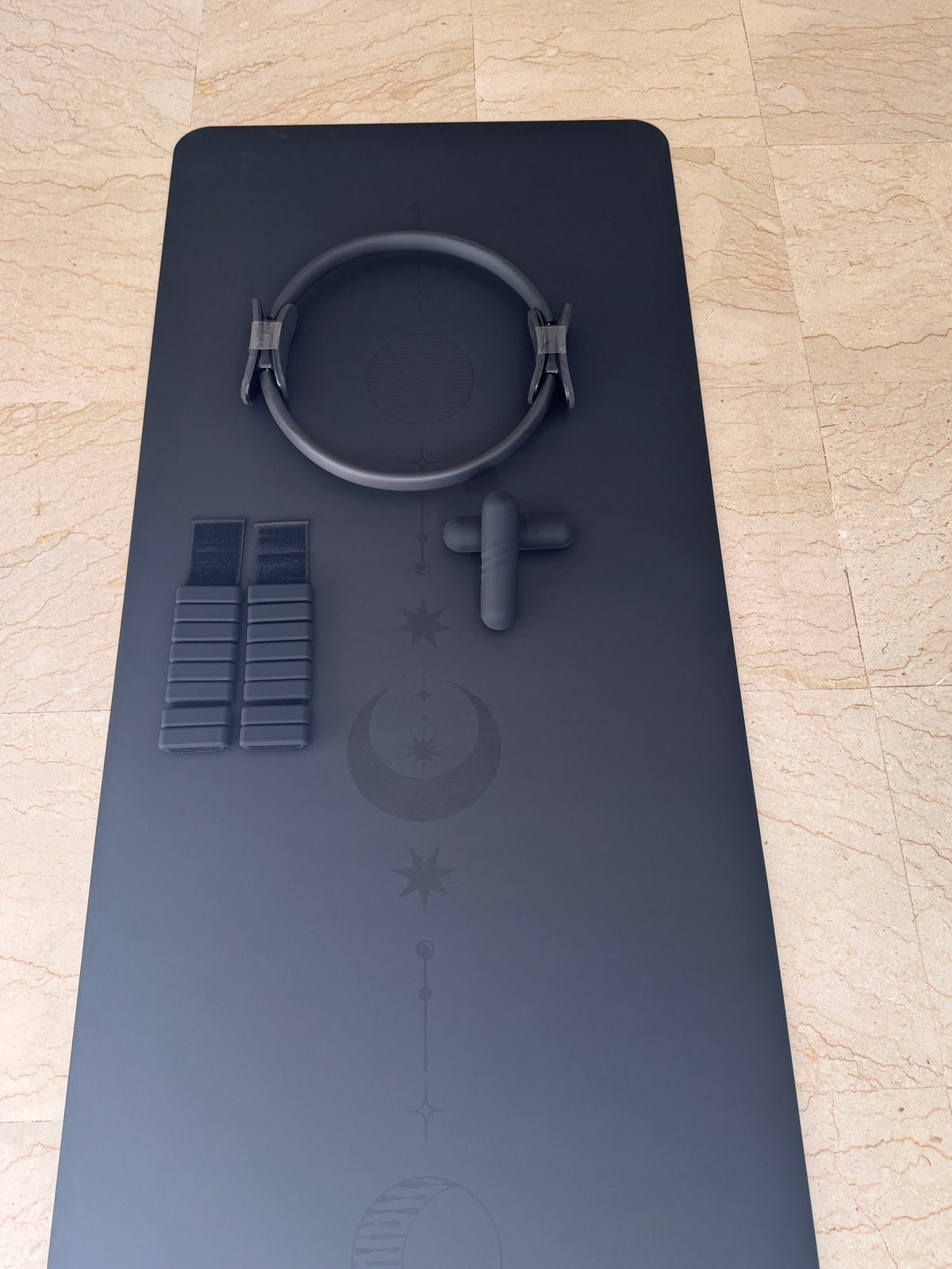 PILATES ESSENTIAL KIT - BLACK