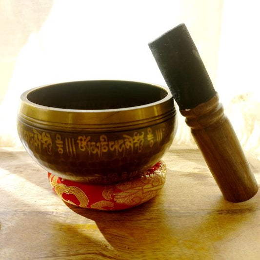 Bol chantant tibétain gravé « Sanskrit »